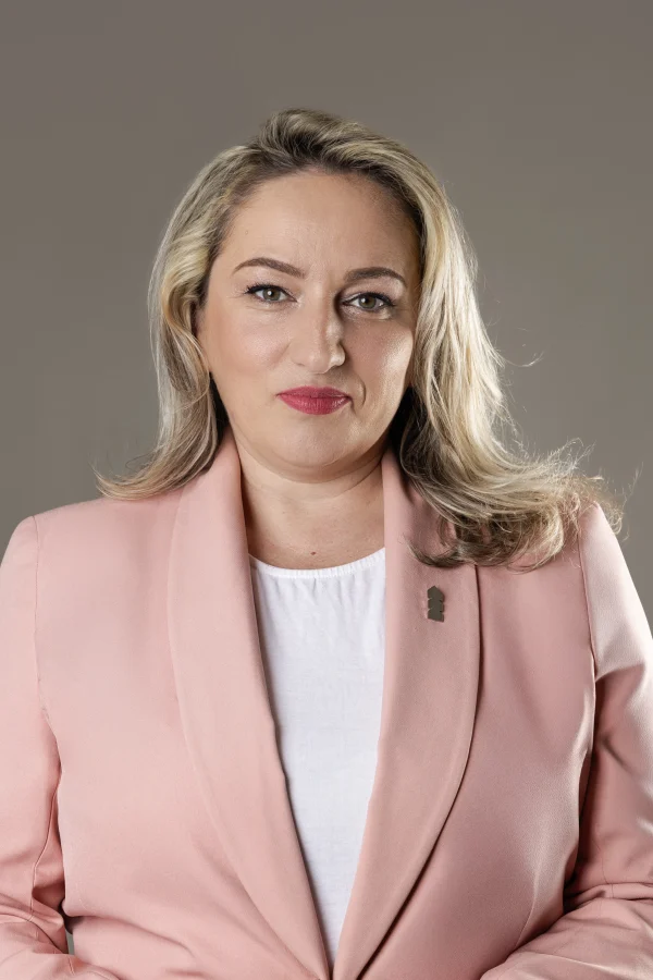 Anita Plakolli