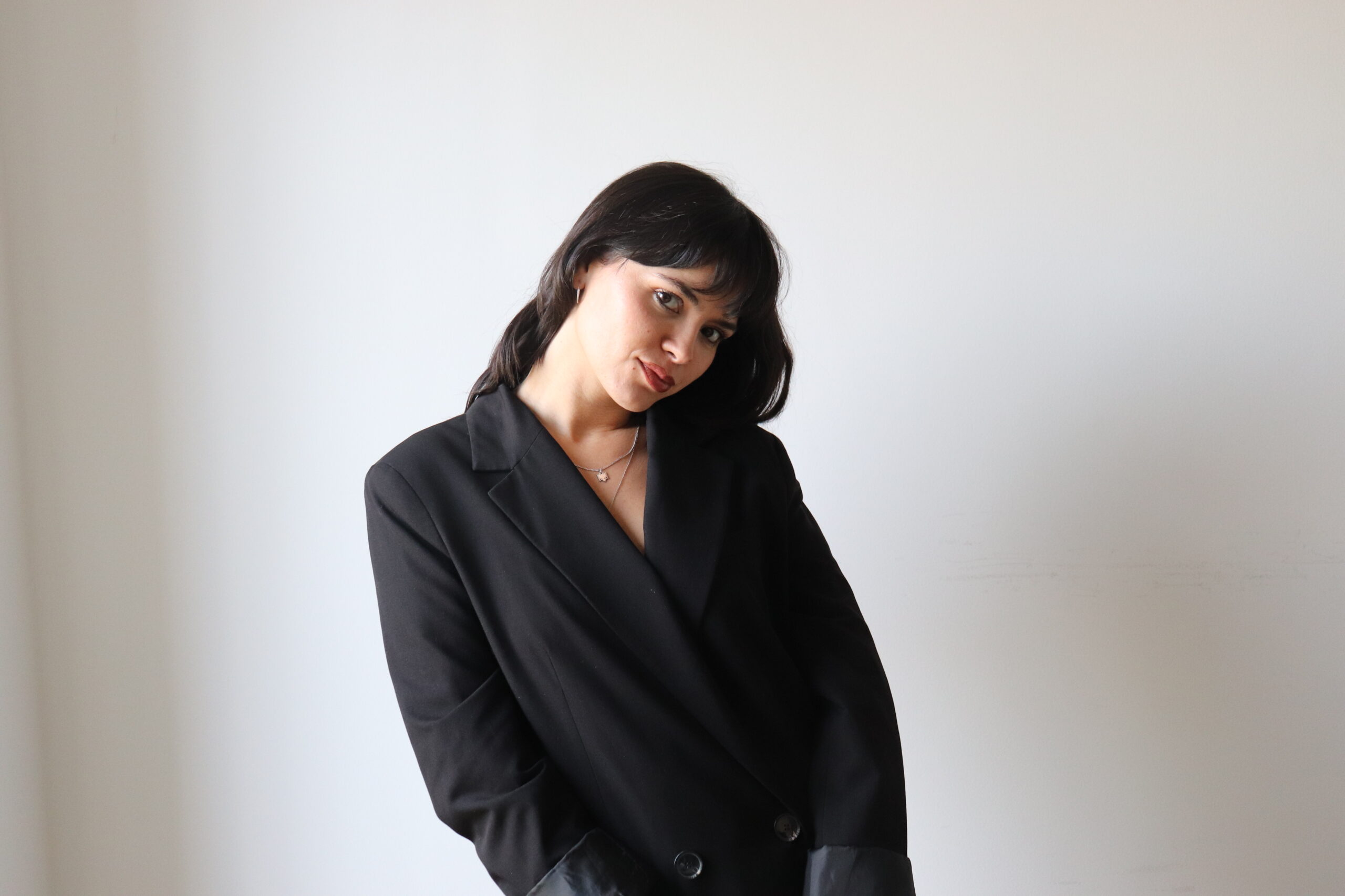 team-item-thumbnail-hover